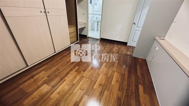 楊心國小4房車-雙主臥房屋室內格局與周邊環境