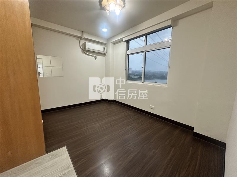 楊心國小4房車-雙主臥房屋室內格局與周邊環境