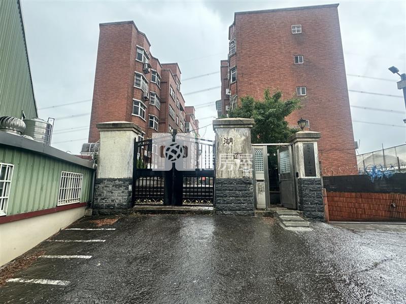 楊心國小4房車-雙主臥房屋室內格局與周邊環境