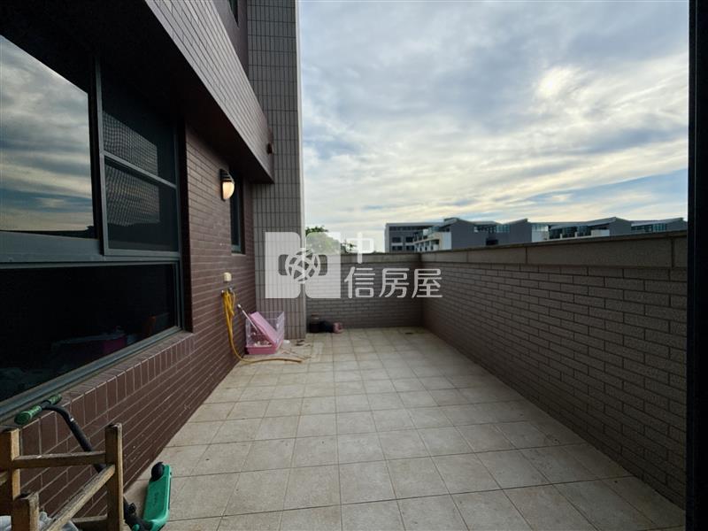 航空城.近大園國中.高城君閱露臺戶三房車房屋室內格局與周邊環境