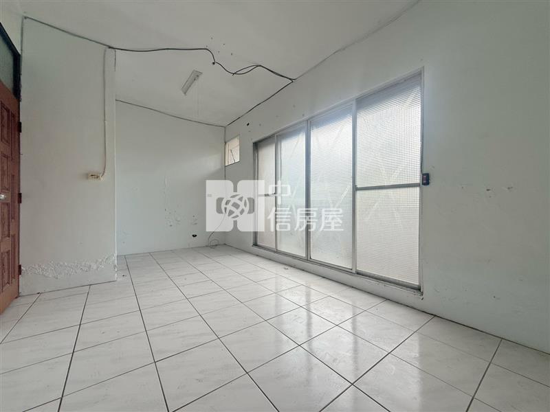 北埔面寬雙車庫低總價透天房屋室內格局與周邊環境