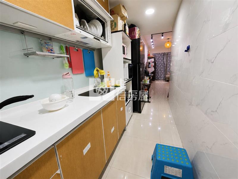 【奔馳】誠佳品學三房車房屋室內格局與周邊環境