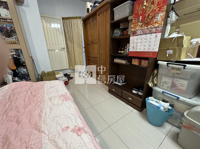 屏東房屋＂榮總三角窗包租店面＂房屋室內格局與周邊環境