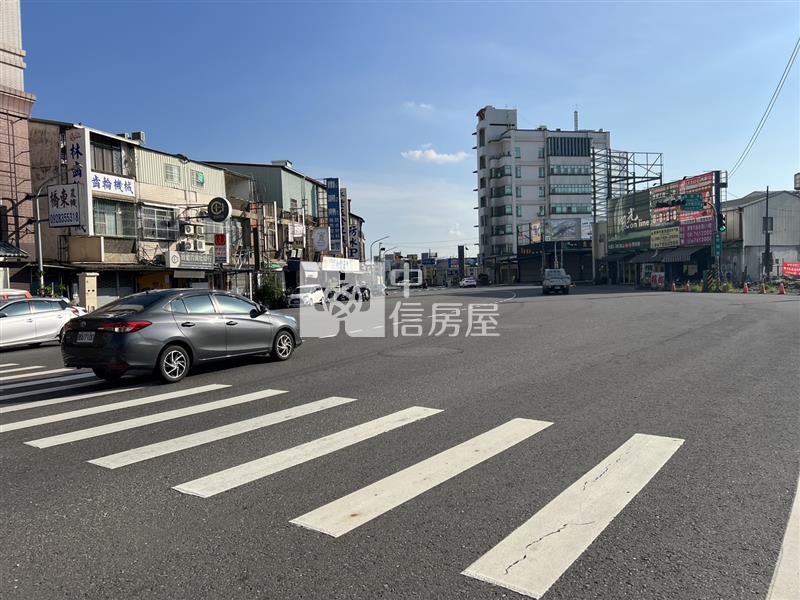 屏東房屋＂榮總三角窗包租店面＂房屋室內格局與周邊環境