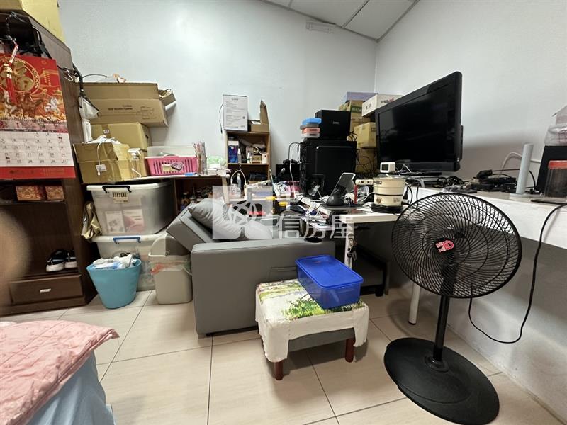 屏東房屋＂榮總三角窗包租店面＂房屋室內格局與周邊環境