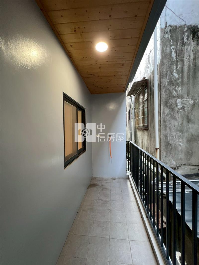 科博館精裝邊間透天房屋室內格局與周邊環境