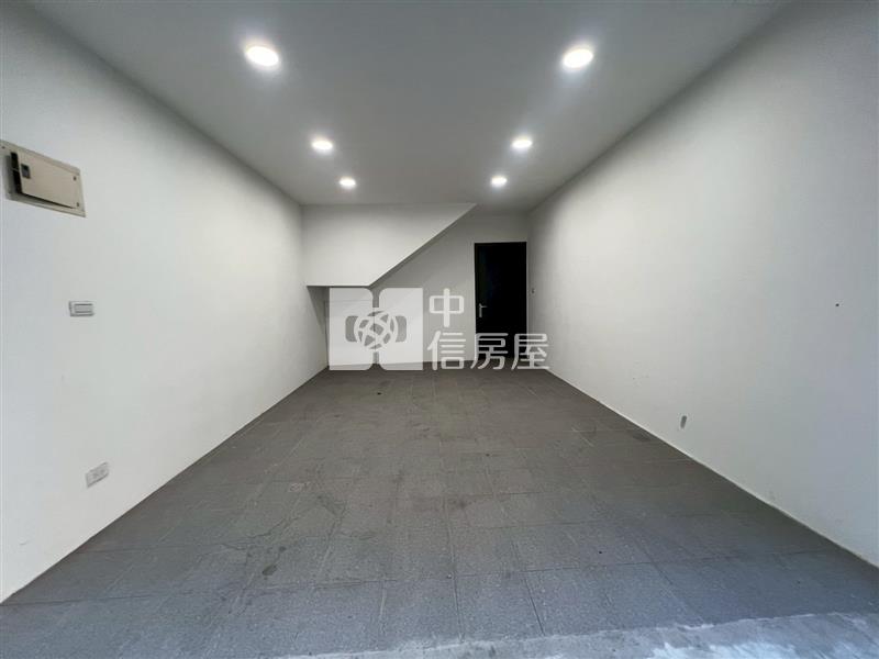 科博館精裝邊間透天房屋室內格局與周邊環境