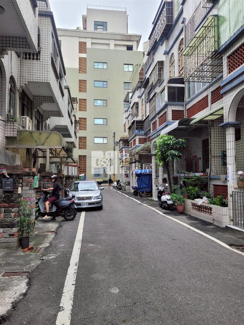 二基旁美透天房屋室內格局與周邊環境