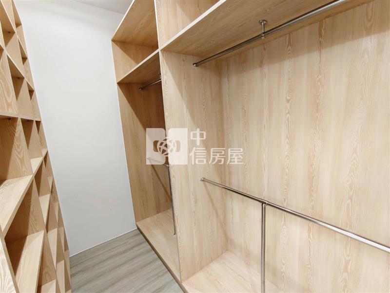 平鎮山仔頂活巷整新雙車位美透天房屋室內格局與周邊環境