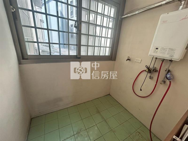 (A)文中路龍壽庭園大4房可辦公/住家-工業宅(中信卓越團隊)房屋室內格局與周邊環境
