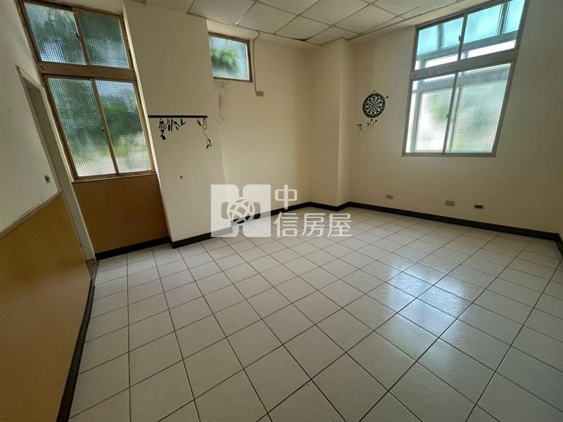 (A)文中路龍壽庭園大4房可辦公/住家-工業宅(中信卓越團隊)房屋室內格局與周邊環境