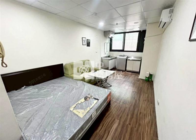 SOGO忠福商圈大套房房屋室內格局與周邊環境