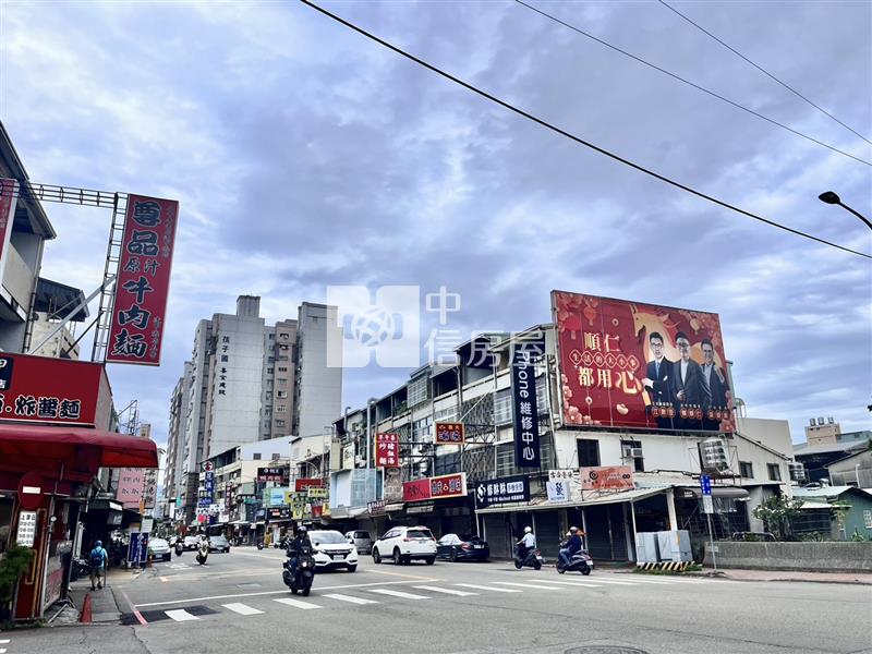 東山商圈前後臨路透店房屋室內格局與周邊環境