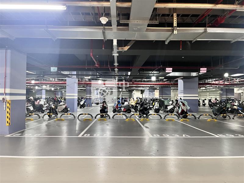 正進化路皇普莊園金店面房屋室內格局與周邊環境