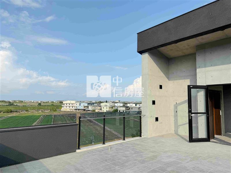 宜蘭市高速公路旁電梯農舍房屋室內格局與周邊環境