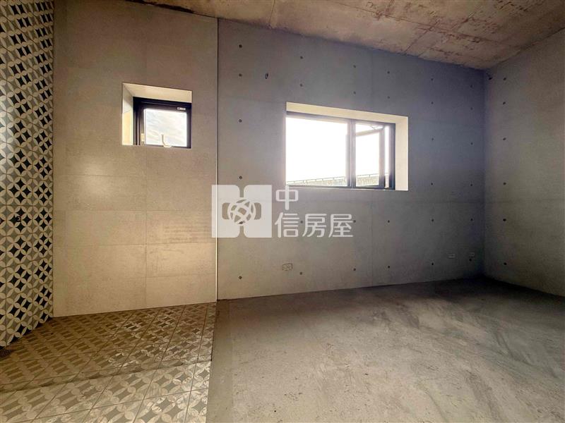 宜蘭市高速公路旁電梯農舍房屋室內格局與周邊環境