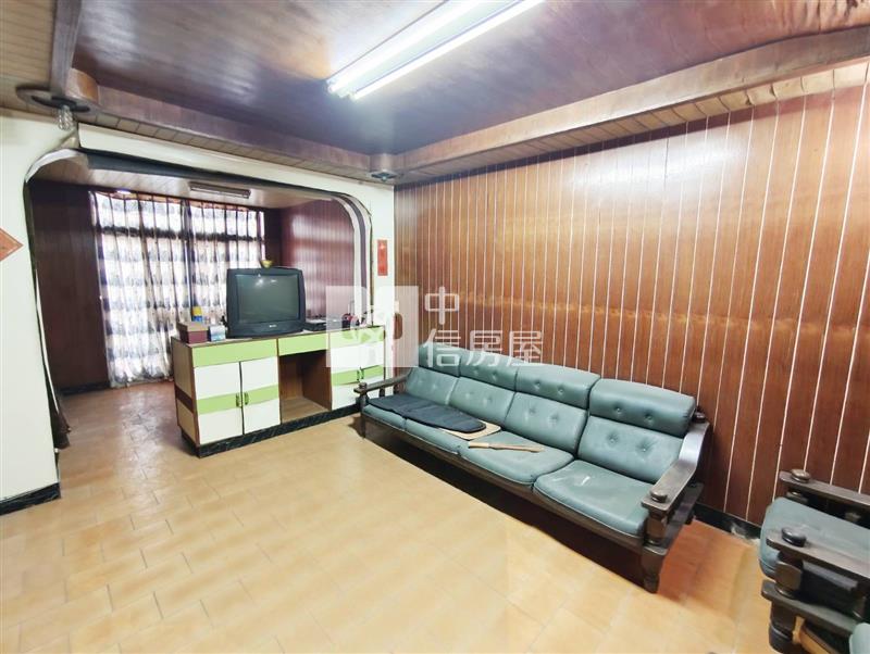 中壢新中北路大地坪透天厝房屋室內格局與周邊環境