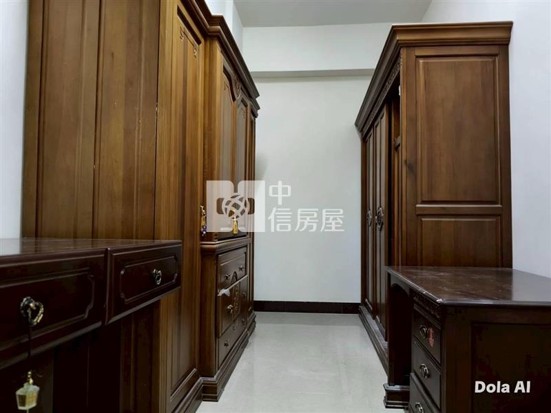員林雙店面電梯別墅房屋室內格局與周邊環境