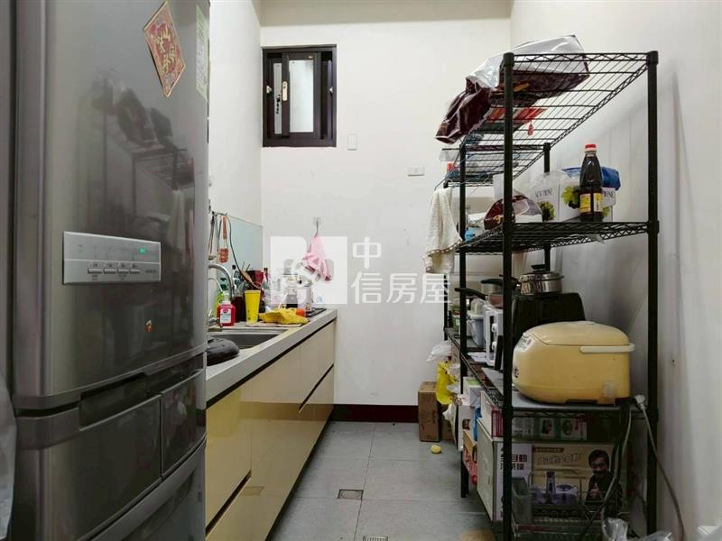 員林雙店面電梯別墅房屋室內格局與周邊環境