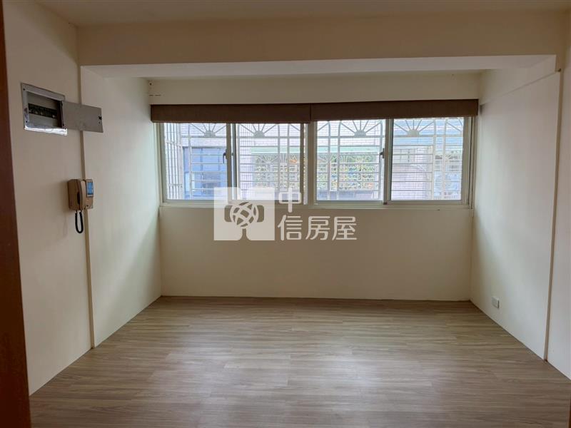 ▲大慶大城雙戶打通尊榮四房房屋室內格局與周邊環境