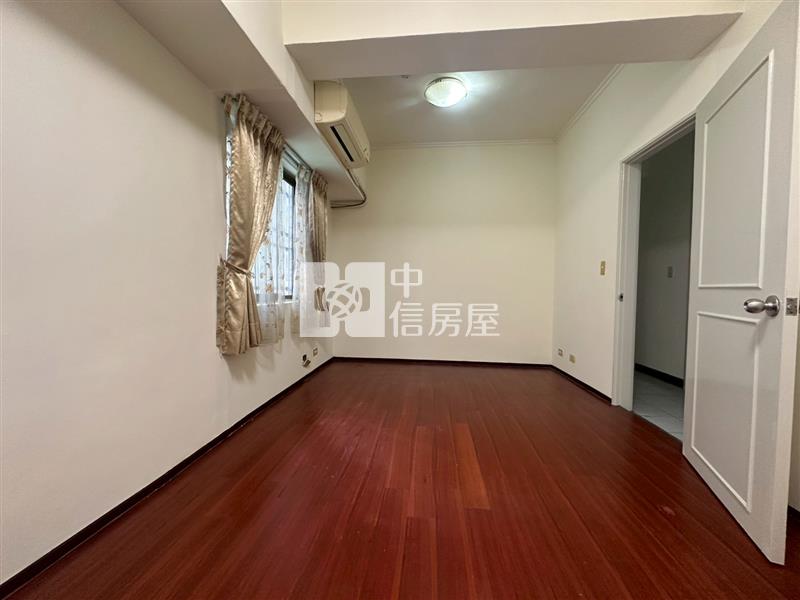 員林國宅大露台華廈房屋室內格局與周邊環境