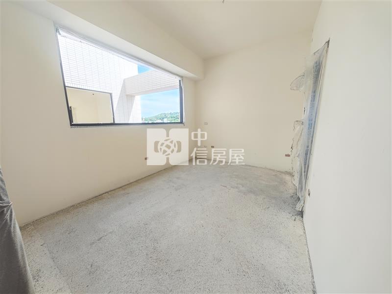 南清大育賢國中全新三房平面車位房屋室內格局與周邊環境