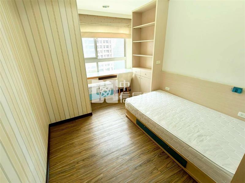 當代藝術三房車房屋室內格局與周邊環境