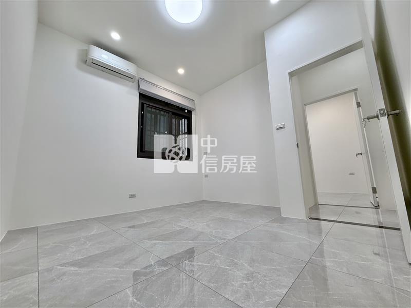 免爬樓梯一樓感｜大露臺使用天然氣三房｜全新整理一層一戶房屋室內格局與周邊環境