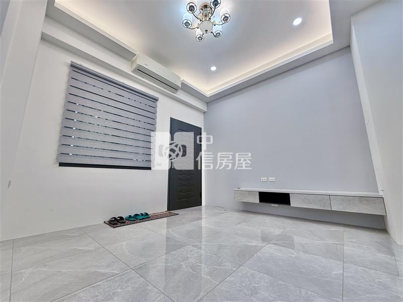 免爬樓梯一樓感｜大露臺使用天然氣三房｜全新整理一層一戶房屋室內格局與周邊環境
