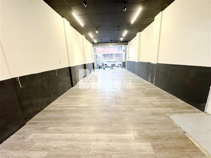 正北屯路雙面臨路黃金透店房屋室內格局與周邊環境