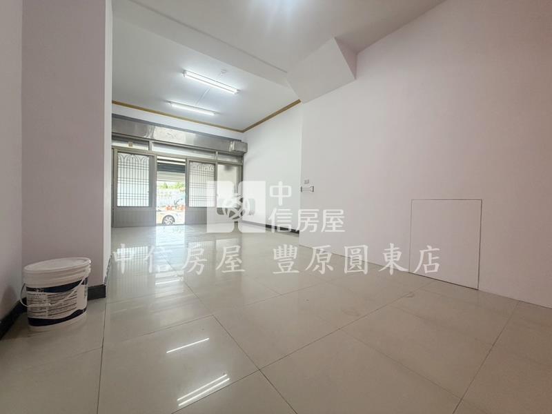 臨大明中學3樓透店
