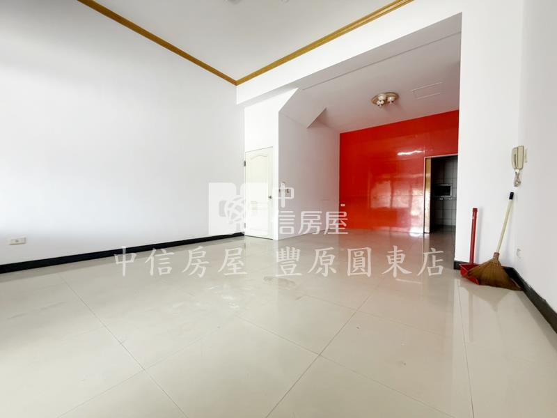 臨大明中學3樓透店房屋室內格局與周邊環境