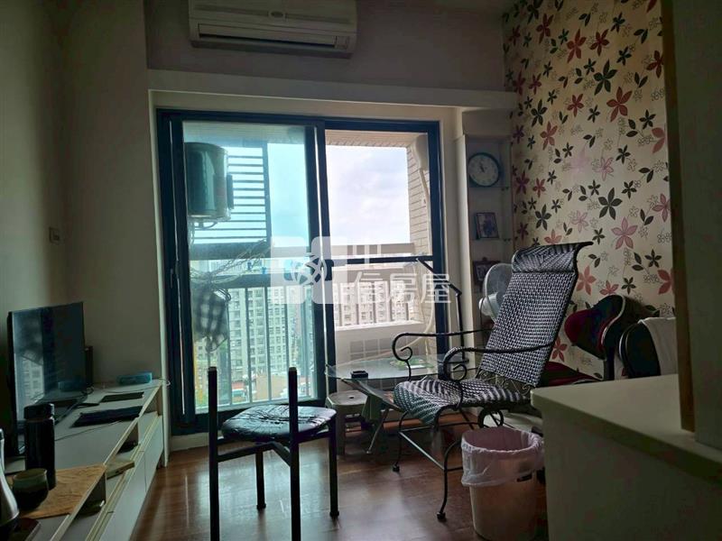 歐夏蕾摩登套房★北區中國醫商圈房屋室內格局與周邊環境