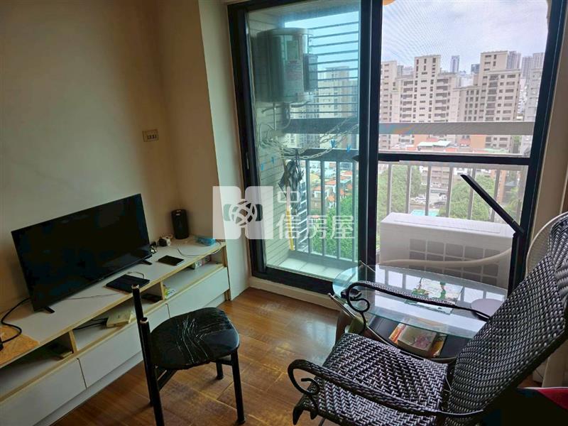 歐夏蕾摩登套房★北區中國醫商圈房屋室內格局與周邊環境