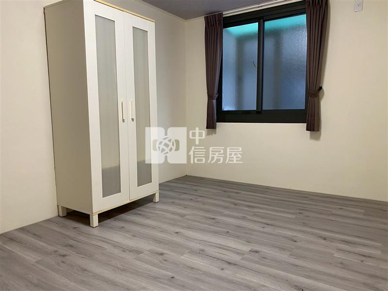 中國醫華廈二樓三房房屋室內格局與周邊環境