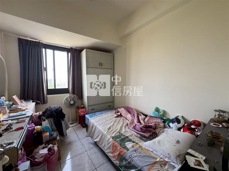 東區採光電梯3房車位房屋室內格局與周邊環境