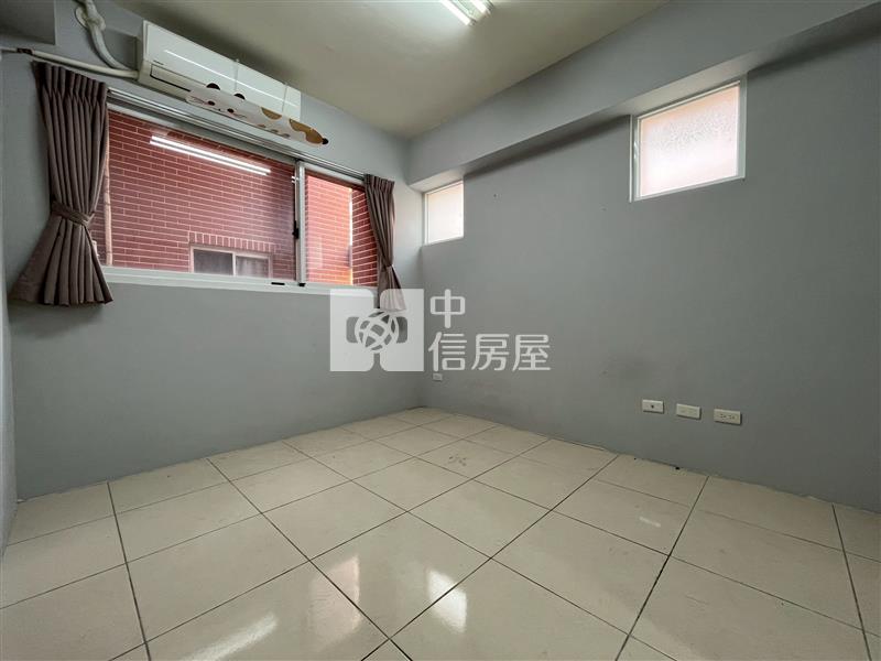 住店合一寶運一境四房臨路透天房屋室內格局與周邊環境