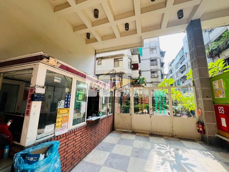 【星鑽】(專委)台中太原車站綠園道社區型公寓3房房屋室內格局與周邊環境