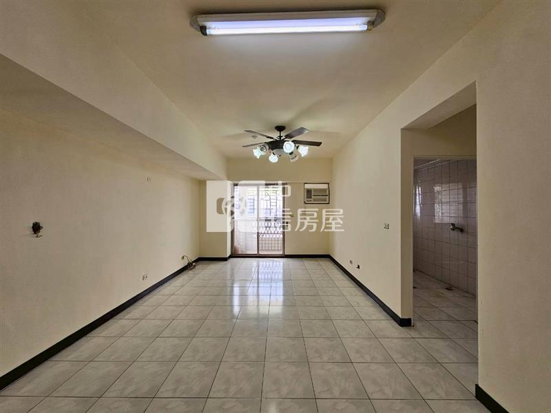 內埔市區觀景大樓三房房屋室內格局與周邊環境