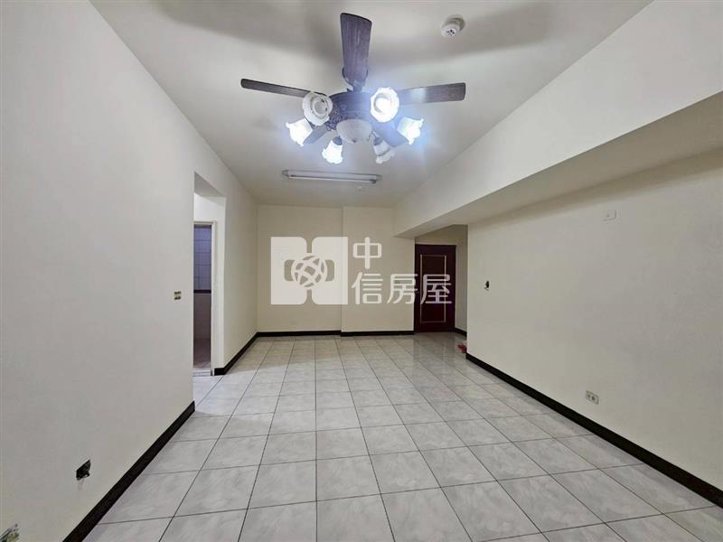 內埔市區觀景大樓三房房屋室內格局與周邊環境