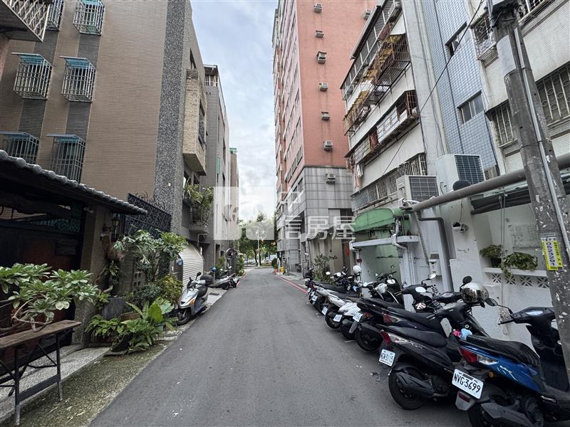 興進綠園道全新整理公寓房屋室內格局與周邊環境