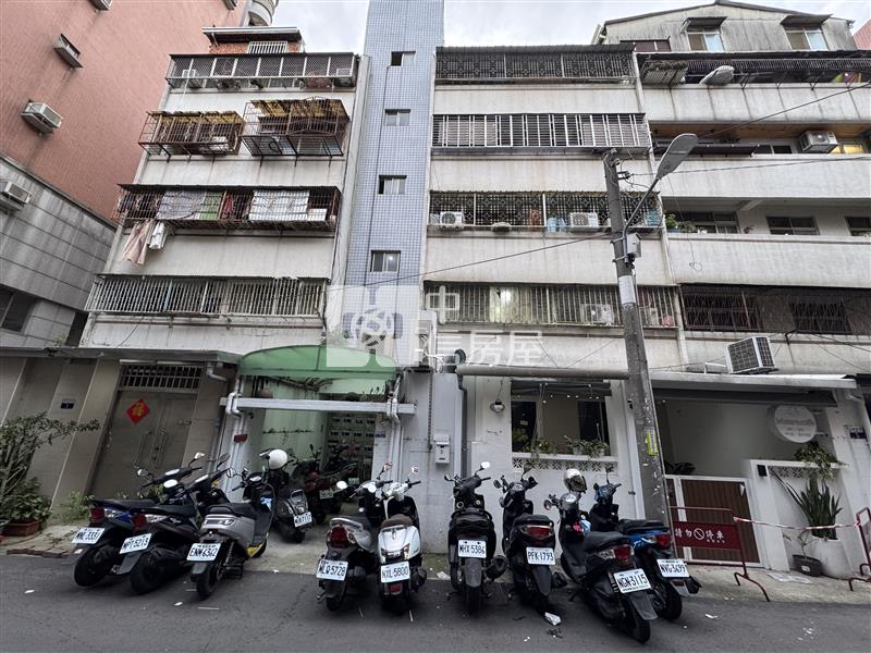興進綠園道全新整理公寓房屋室內格局與周邊環境