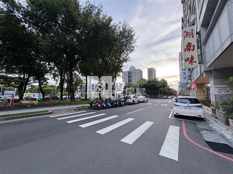 興進綠園道全新整理公寓房屋室內格局與周邊環境