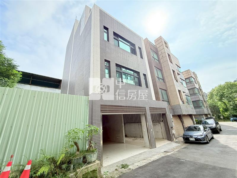龍潭市區全新獨棟電梯別墅房屋室內格局與周邊環境
