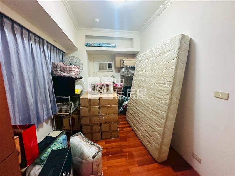 ▲巴賽方正三房車位房屋室內格局與周邊環境