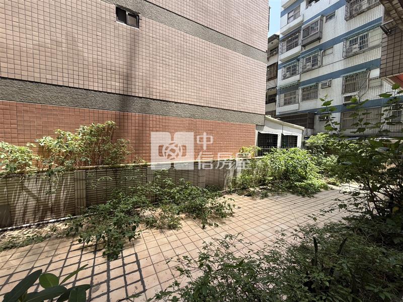 中原商圈牛津雙星四房車房屋室內格局與周邊環境