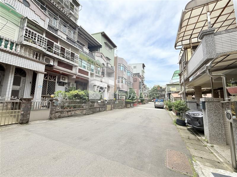 平鎮南勢庭院別墅房屋室內格局與周邊環境