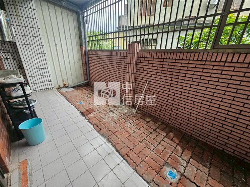民雄中正大學1樓美2房房屋室內格局與周邊環境