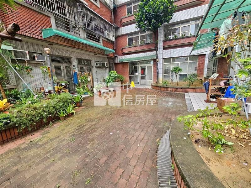 民雄中正大學1樓美2房房屋室內格局與周邊環境