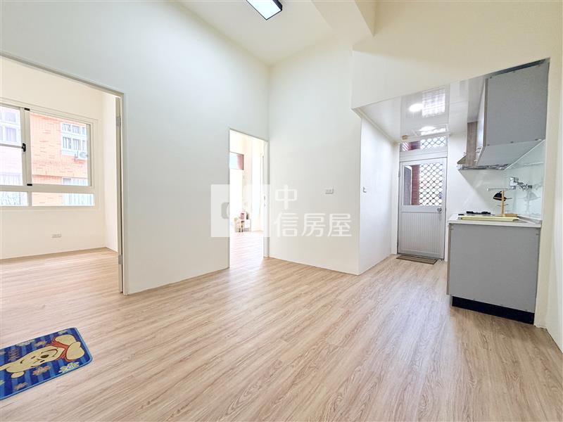 廣三大時代三房雙車房屋室內格局與周邊環境